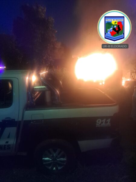 Un incendio destruyó por completo una vivienda en Eldorado Un incendio destruyó por completo una vivienda en Eldorado imagen-8