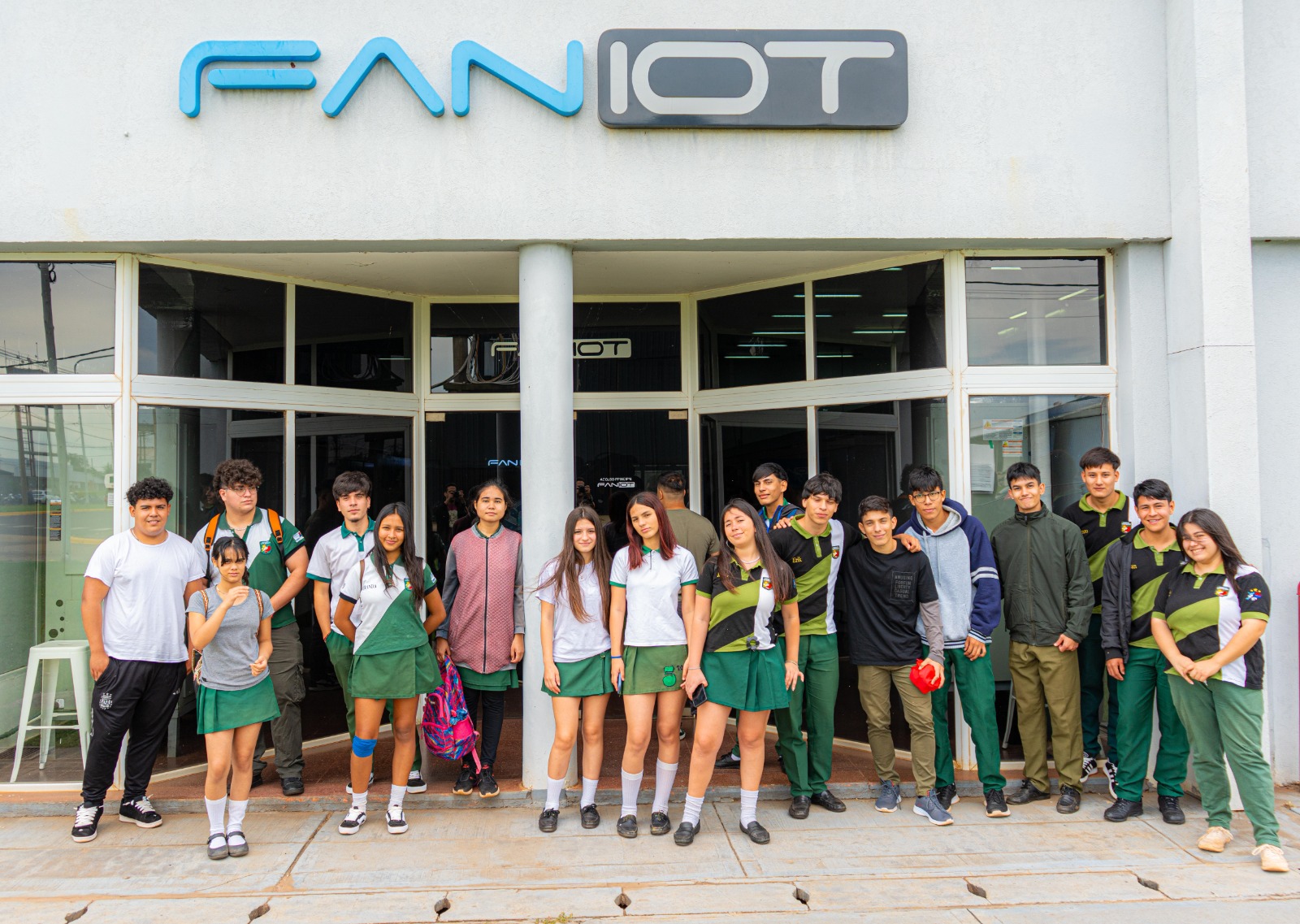 El “Neo Tour del Conocimiento” vincula educación, tecnología e innovación imagen-12