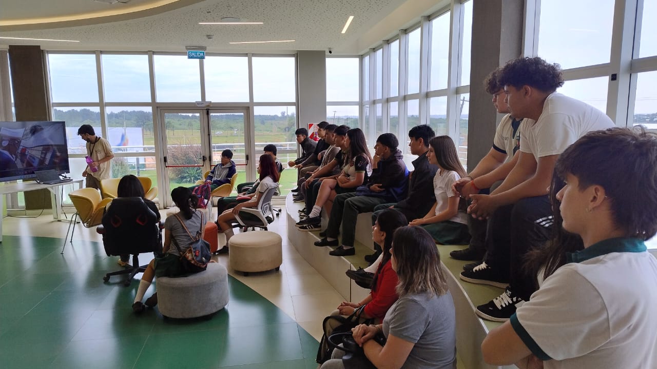 El “Neo Tour del Conocimiento” vincula educación, tecnología e innovación imagen-16