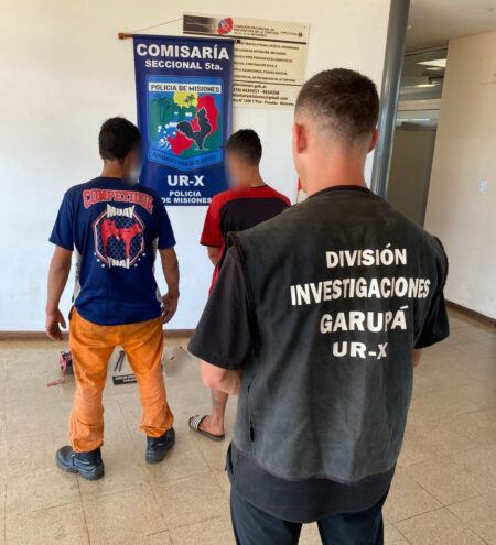 Detuvieron a los «roba-medidores» de Garupá: la Policía los atrapó con lo sustraído y las herramientas Detuvieron a los "roba-medidores" de Garupá: la Policía los atrapó con lo sustraído y las herramientas imagen-4