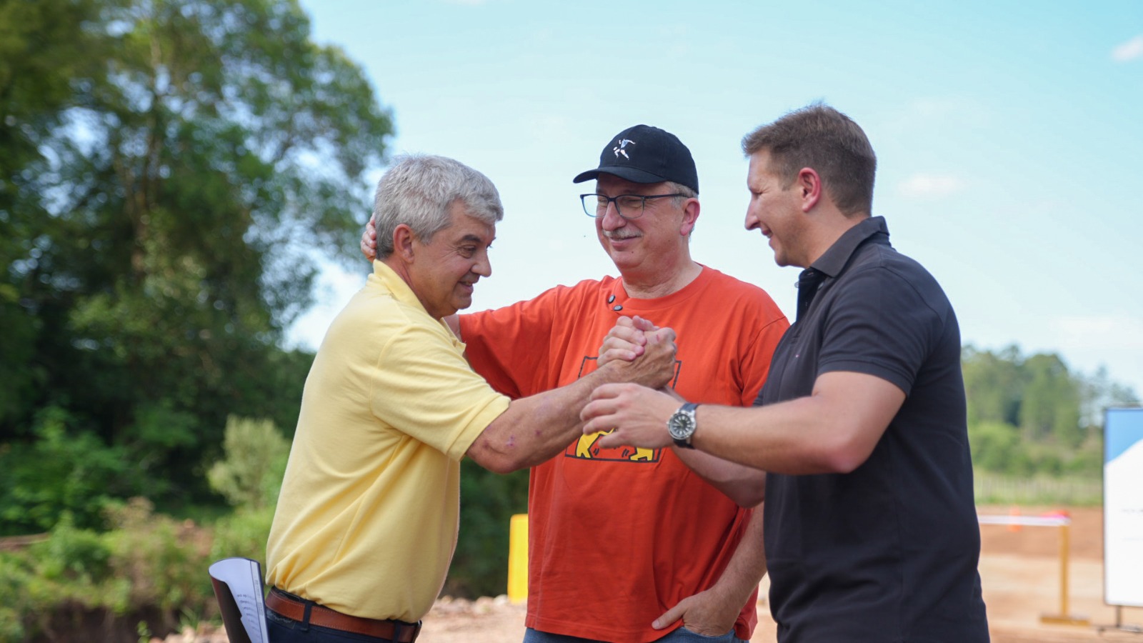 El Gobernador inauguró el puente de hormigón sobre el arroyo Santa María, en el paraje La Corita imagen-8