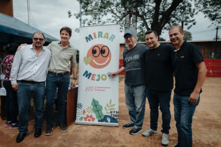 Passalacqua acompañó una nueva jornada de “Mirar Mejor” y la entrega de equipamiento vial en 9 de Julio Passalacqua acompañó una nueva jornada de “Mirar Mejor” y la entrega de equipamiento vial en 9 de Julio imagen-24
