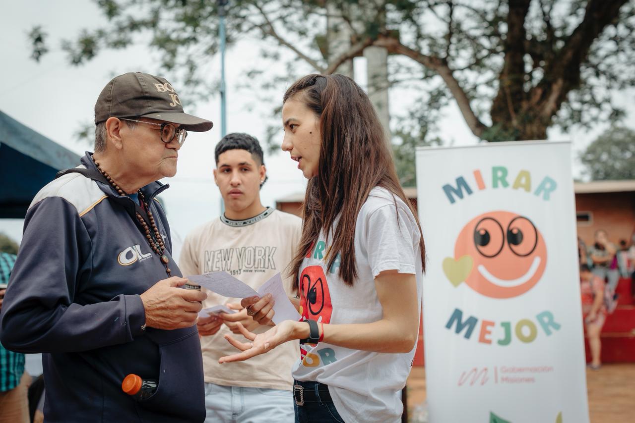 Passalacqua acompañó una nueva jornada de “Mirar Mejor” y la entrega de equipamiento vial en 9 de Julio 6 Passalacqua acompañó una nueva jornada de “Mirar Mejor” y la entrega de equipamiento vial en 9 de Julio imagen-5