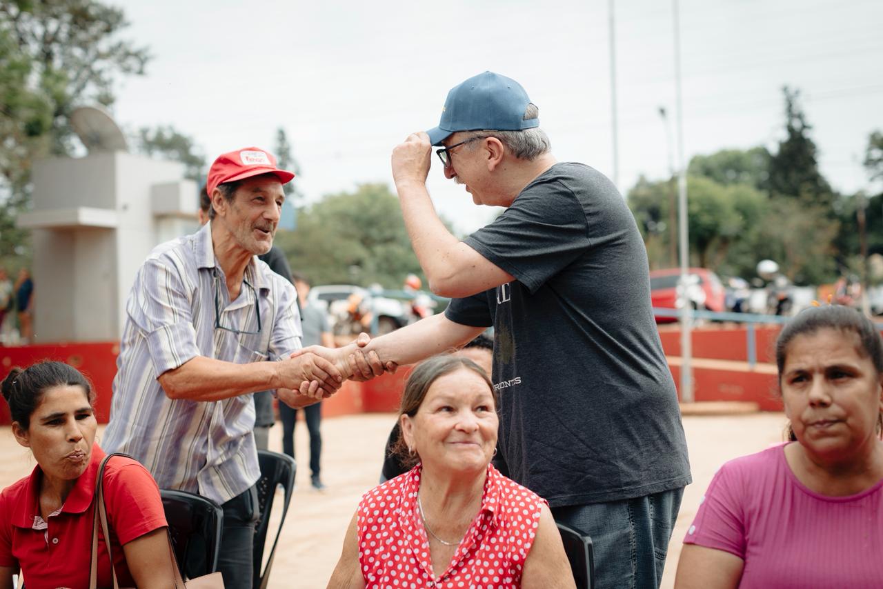 Passalacqua acompañó una nueva jornada de “Mirar Mejor” y la entrega de equipamiento vial en 9 de Julio 10 Passalacqua acompañó una nueva jornada de “Mirar Mejor” y la entrega de equipamiento vial en 9 de Julio imagen-9