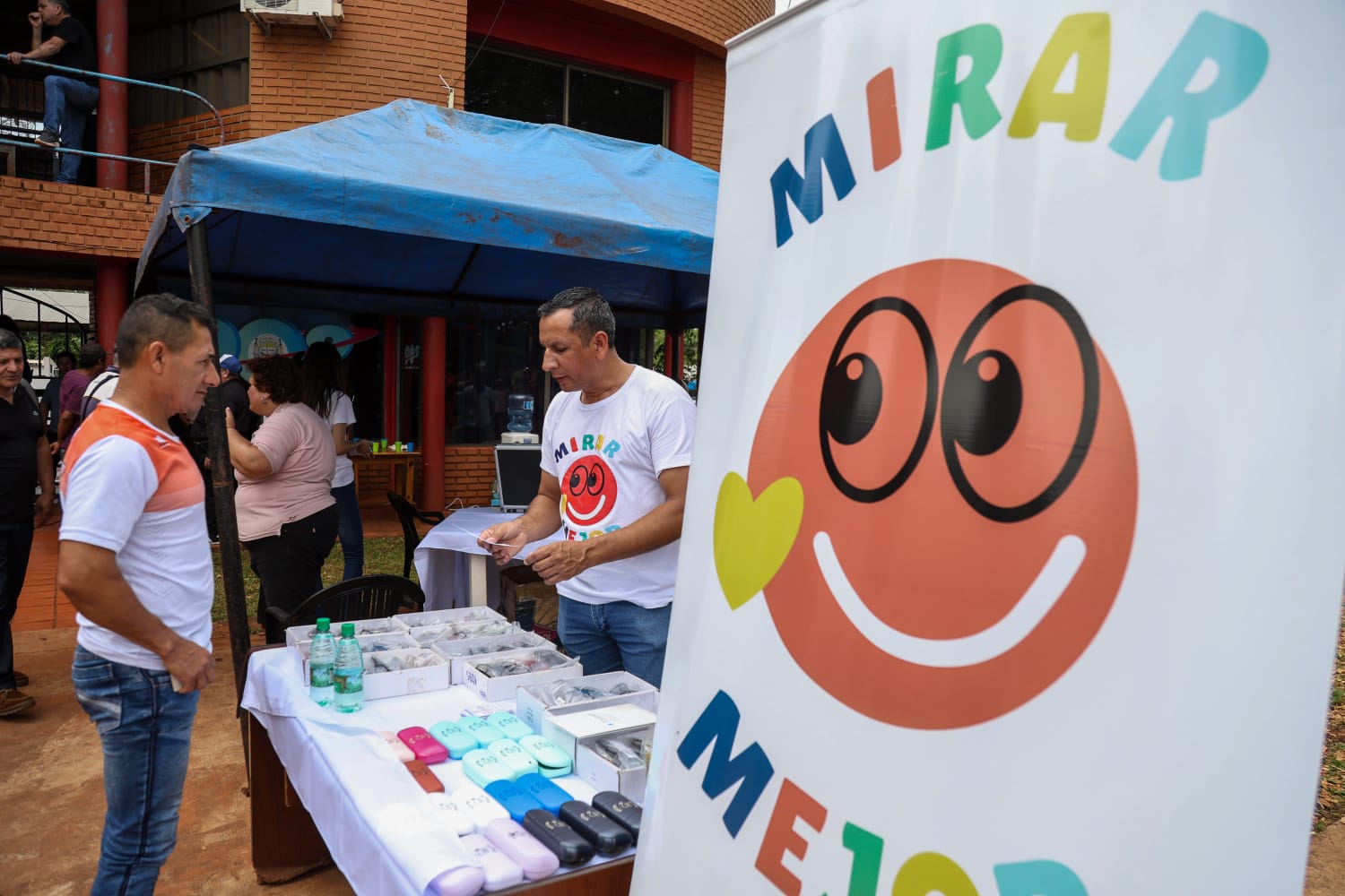 Passalacqua acompañó una nueva jornada de “Mirar Mejor” y la entrega de equipamiento vial en 9 de Julio 12 Passalacqua acompañó una nueva jornada de “Mirar Mejor” y la entrega de equipamiento vial en 9 de Julio imagen-11