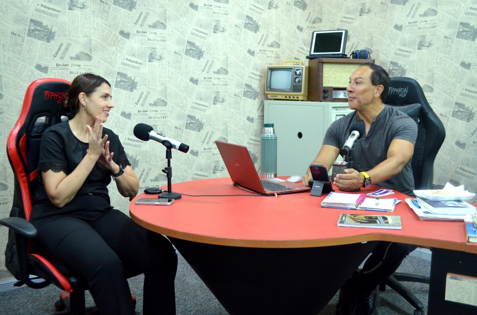 Entre normas de celulares, participación familiar y diversidad estudiantil: la directora del IPESMI explicó cómo se implementaron nuevas estrategias en el instituto imagen-4