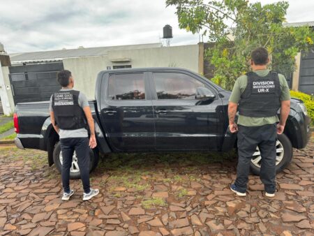 Allanamiento en Itaembé Guazú: secuestran camioneta con pedido por estafa en Salta imagen-9