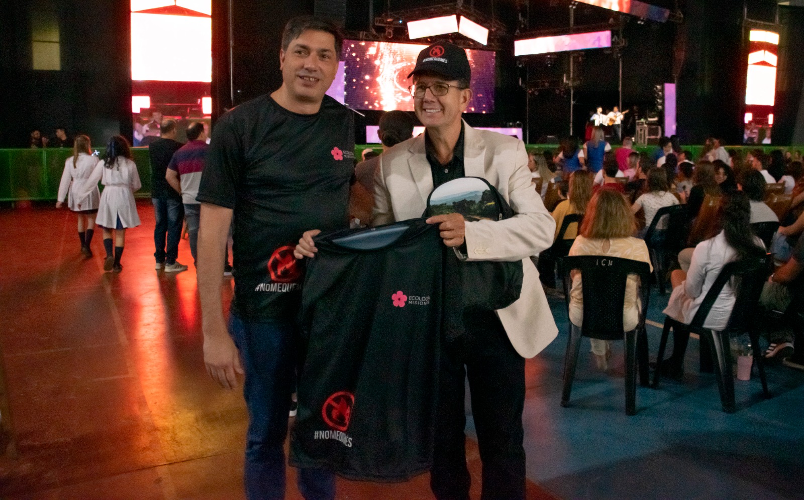 Ecología lanzó la campaña “No Me Quemés” en la Fiesta Nacional de la Madera 5 Ecología lanzó la campaña “No Me Quemés” en la Fiesta Nacional de la Madera imagen-4