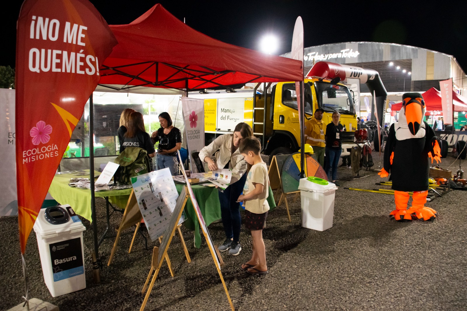 Ecología lanzó la campaña “No Me Quemés” en la Fiesta Nacional de la Madera 7 Ecología lanzó la campaña “No Me Quemés” en la Fiesta Nacional de la Madera imagen-6