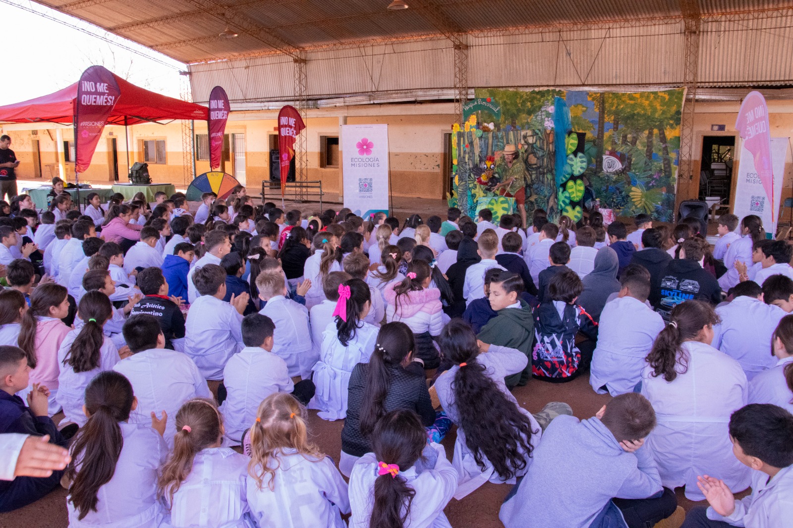 Ecología lanzó la campaña “No Me Quemés” en la Fiesta Nacional de la Madera 13 Ecología lanzó la campaña “No Me Quemés” en la Fiesta Nacional de la Madera imagen-12