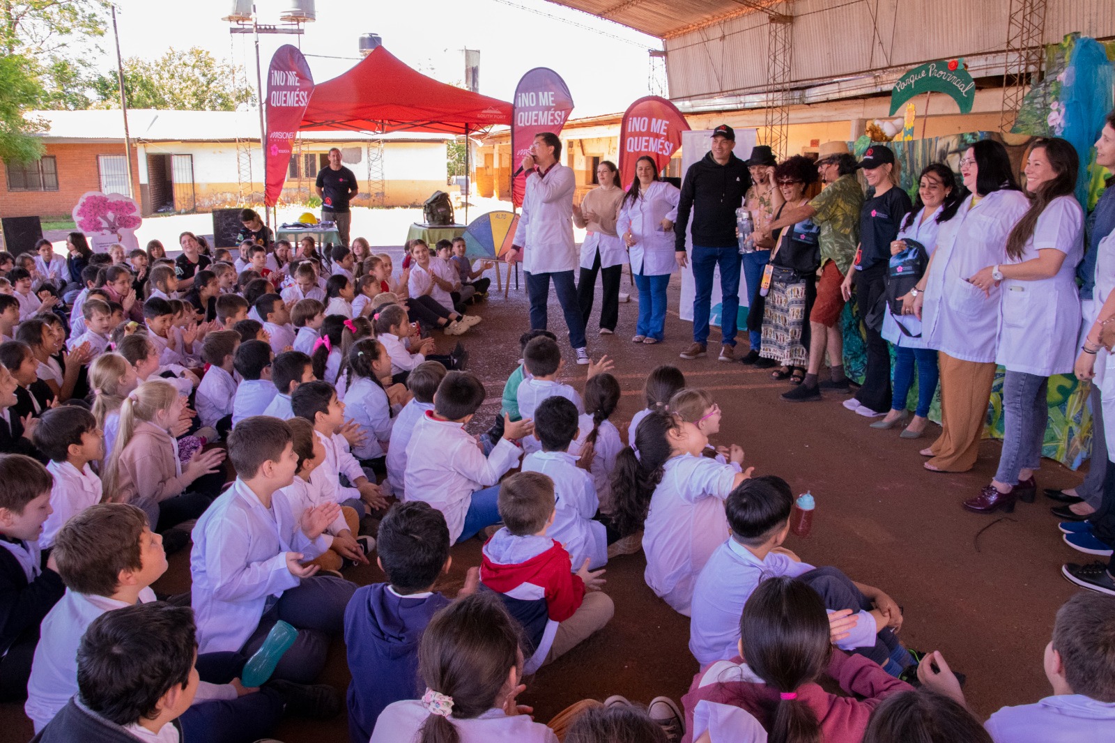 Ecología lanzó la campaña “No Me Quemés” en la Fiesta Nacional de la Madera 21 Ecología lanzó la campaña “No Me Quemés” en la Fiesta Nacional de la Madera imagen-20