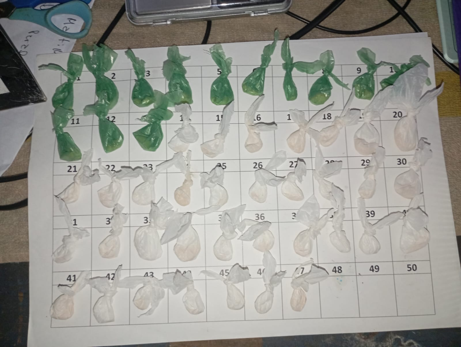 Usaron drones para capturar a dos dealers con más de 60 dosis de crack, marihuana y cocaína en Puerto Rico 3 Usaron drones para capturar a dos dealers con más de 60 dosis de crack, marihuana y cocaína en Puerto Rico imagen-2