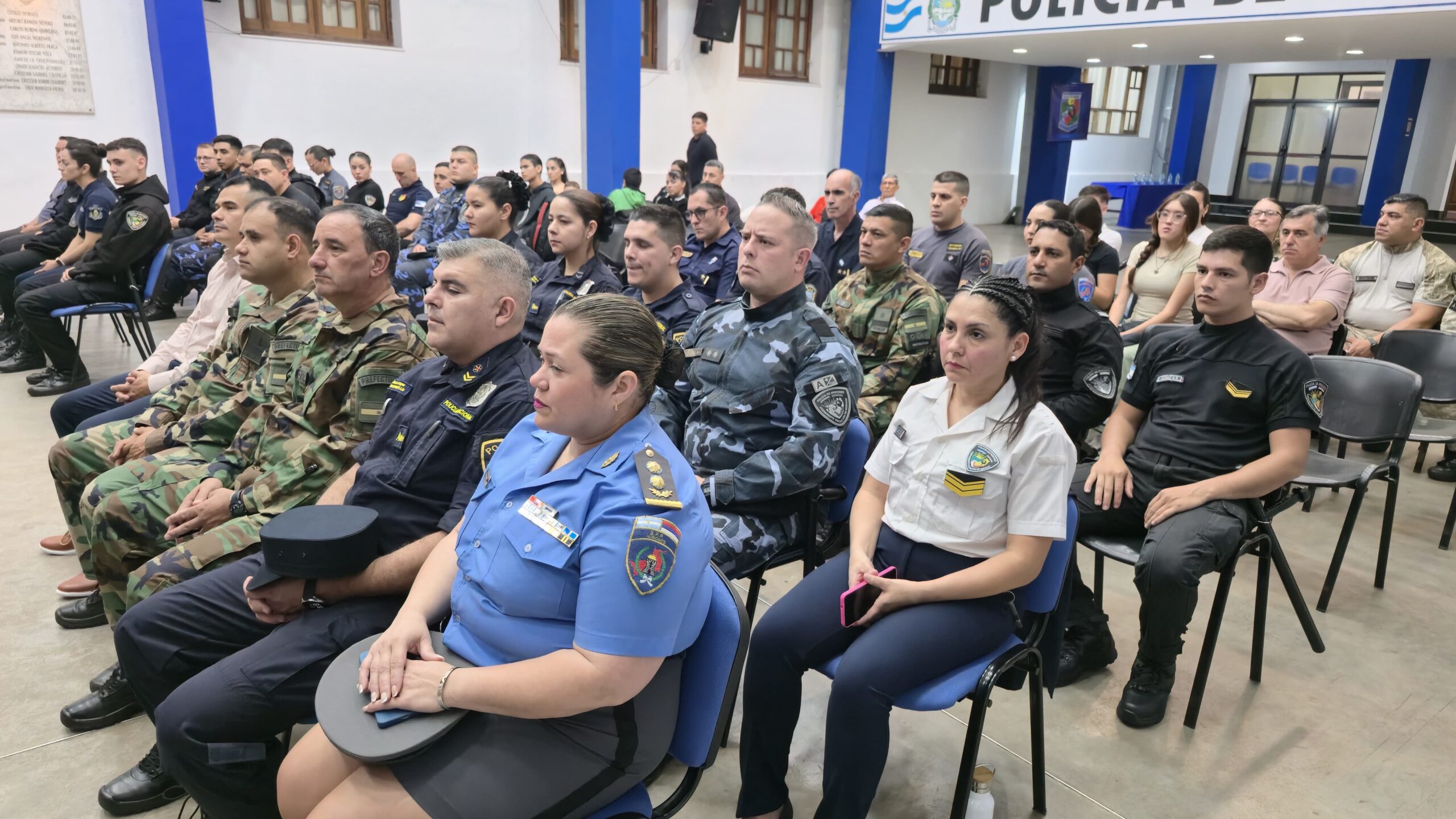 Con alcance internacional la Policía de Misiones formó a 28 nuevos instructores en defensa policial y uso racional de la fuerza 9 Con alcance internacional la Policía de Misiones formó a 28 nuevos instructores en defensa policial y uso racional de la fuerza imagen-8