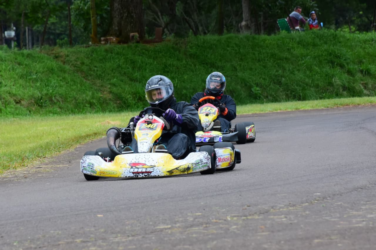 Karting: comenzó la definición de la temporada en Oberá 5 Karting: comenzó la definición de la temporada en Oberá imagen-4