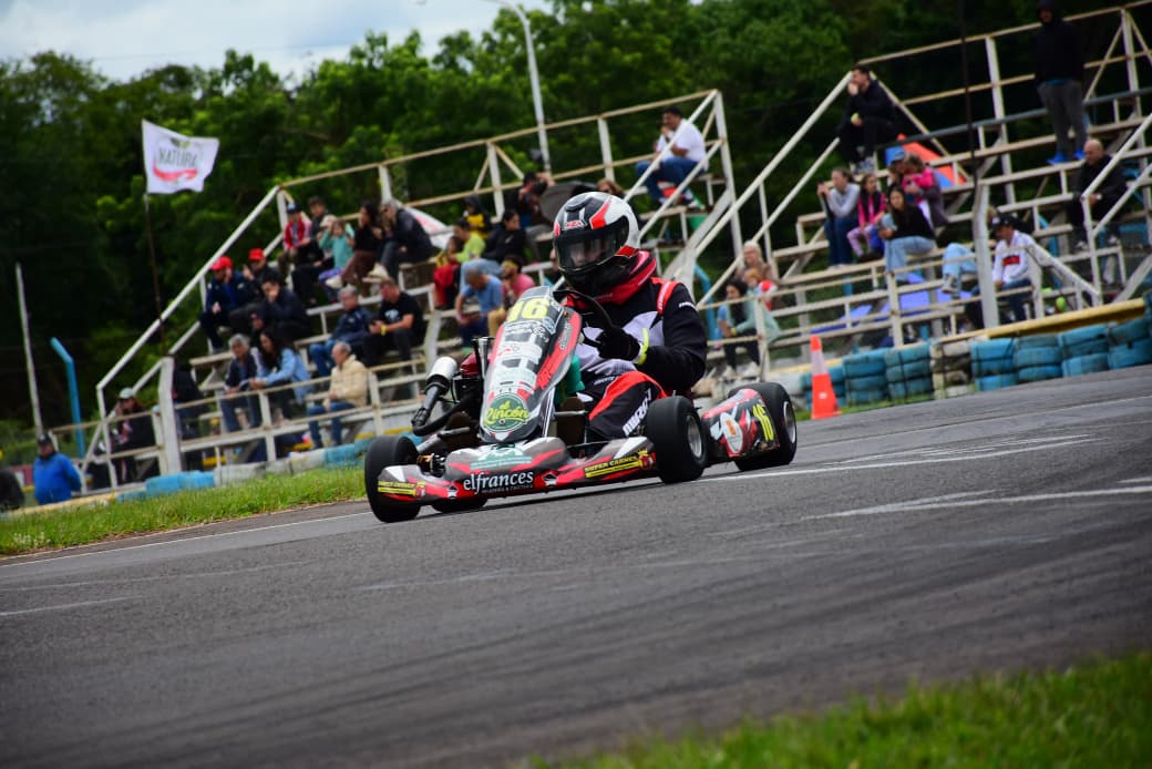 Karting: comenzó la definición de la temporada en Oberá 3 Karting: comenzó la definición de la temporada en Oberá imagen-2