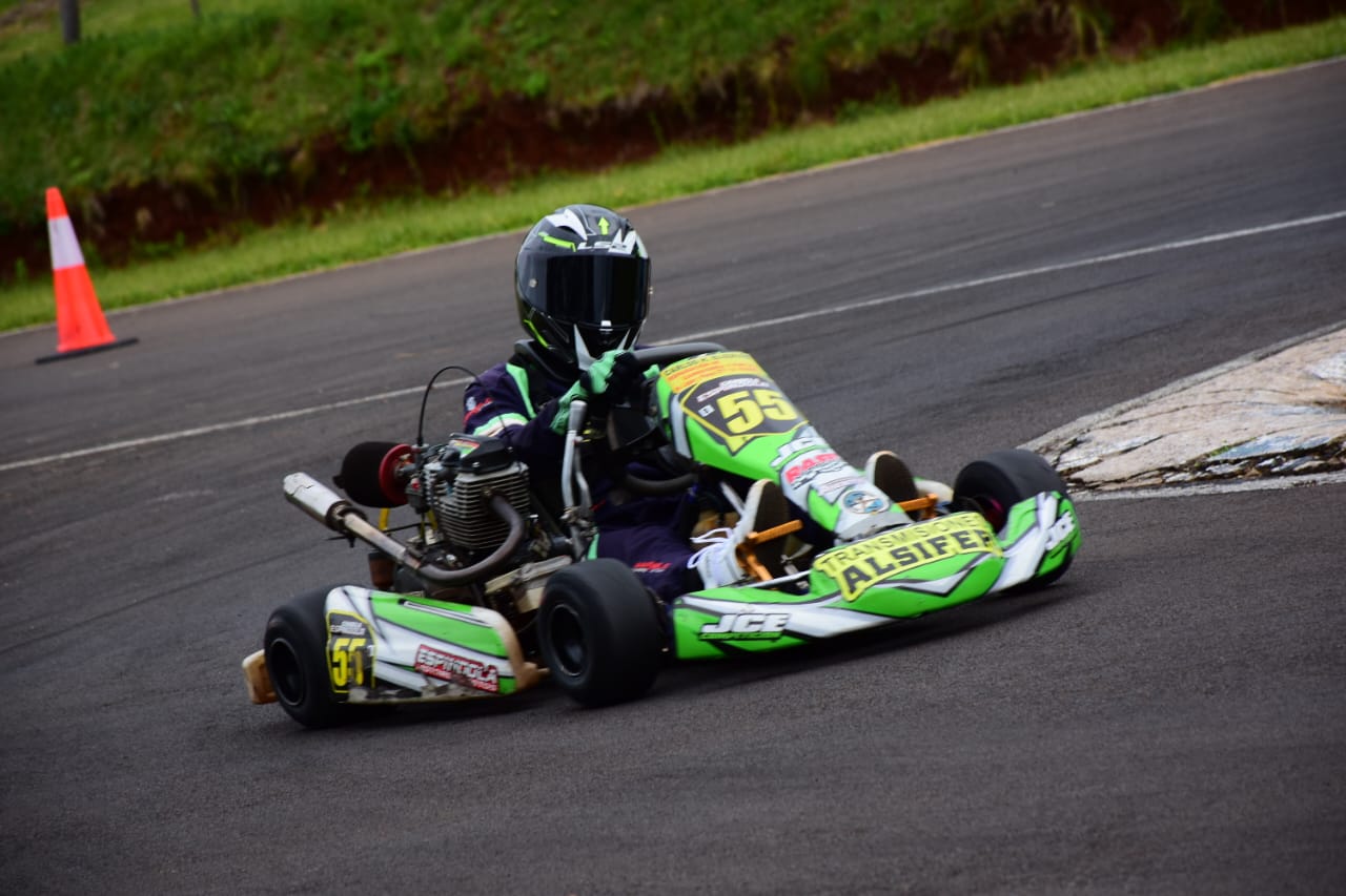 Karting: comenzó la definición de la temporada en Oberá 7 Karting: comenzó la definición de la temporada en Oberá imagen-6