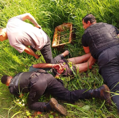 En plena fuga capturaron a un delincuente buscado por la Justicia en cinco causas en Posadas imagen-4