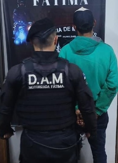 Tres detenidos y varios secuestros tras operativos simultáneos de la Agrupación Motorizada en Posadas 5 Tres detenidos y varios secuestros tras operativos simultáneos de la Agrupación Motorizada en Posadas imagen-4