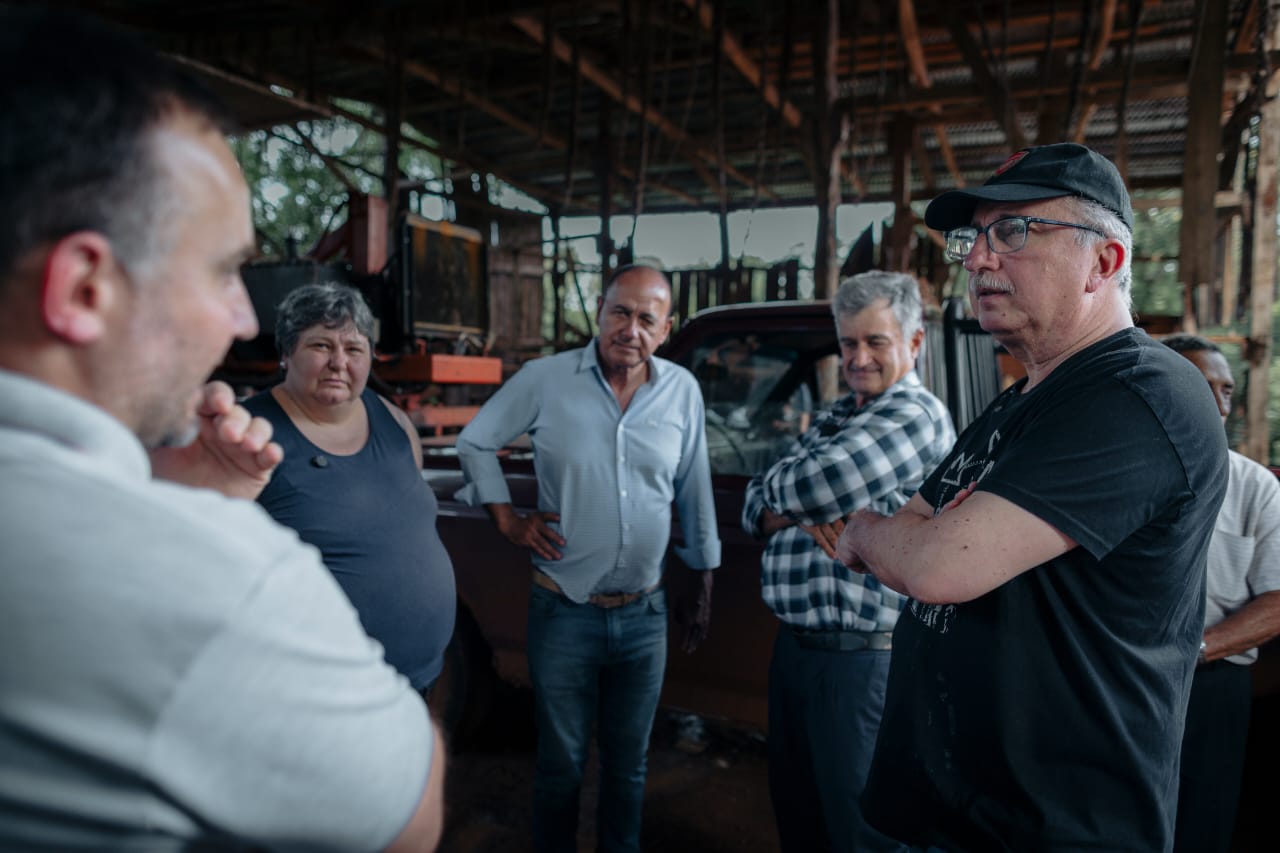 Guaraní: el Gobernador supervisó la obra de perforación de pozo en Paraje Picada Yapeyú que beneficiará a numerosas familias 9 Guaraní: el Gobernador supervisó la obra de perforación de pozo en Paraje Picada Yapeyú que beneficiará a numerosas familias imagen-8