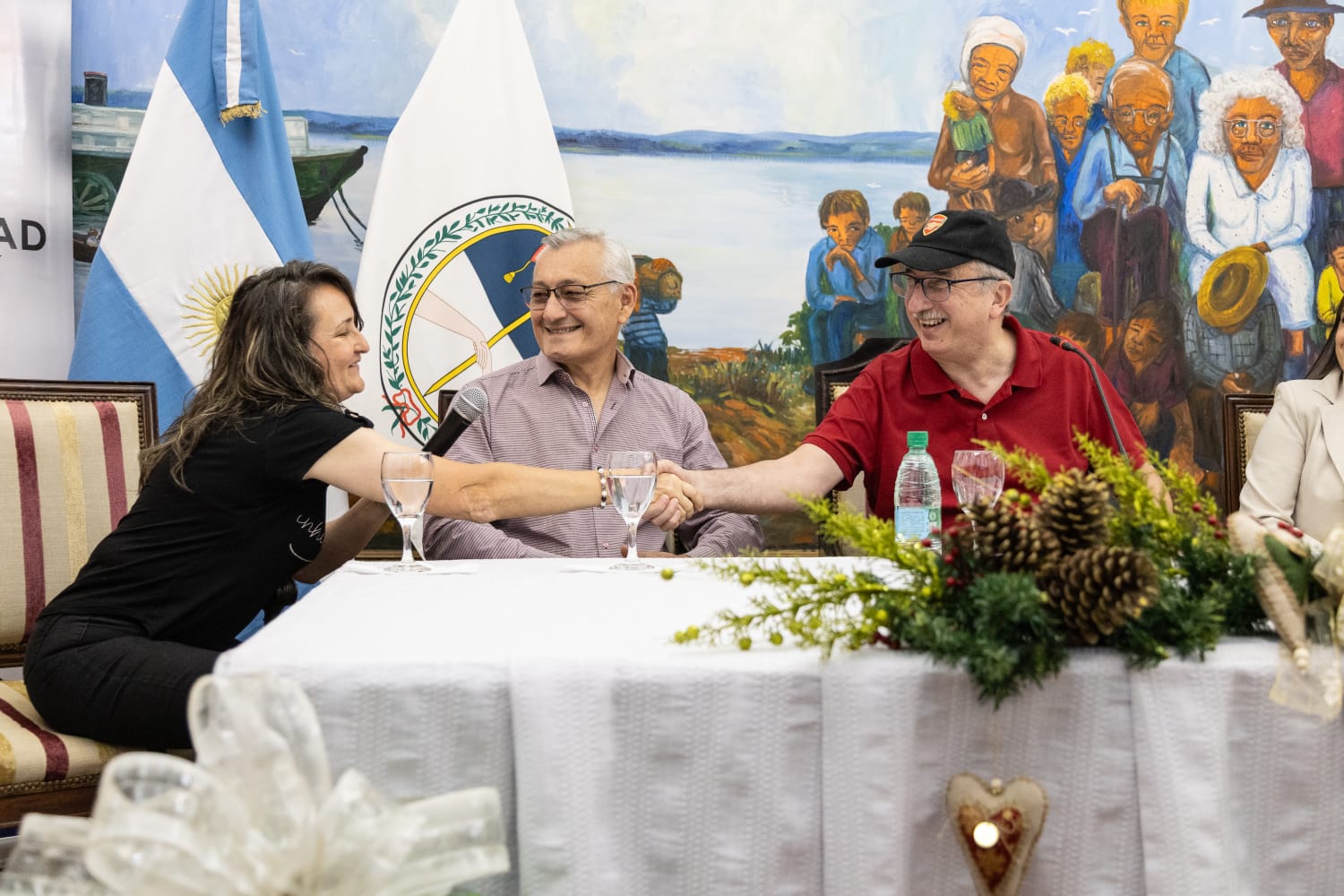 Passalacqua presentó la 17ª edición de Navidad en Capioví 9 Passalacqua presentó la 17ª edición de Navidad en Capioví imagen-8