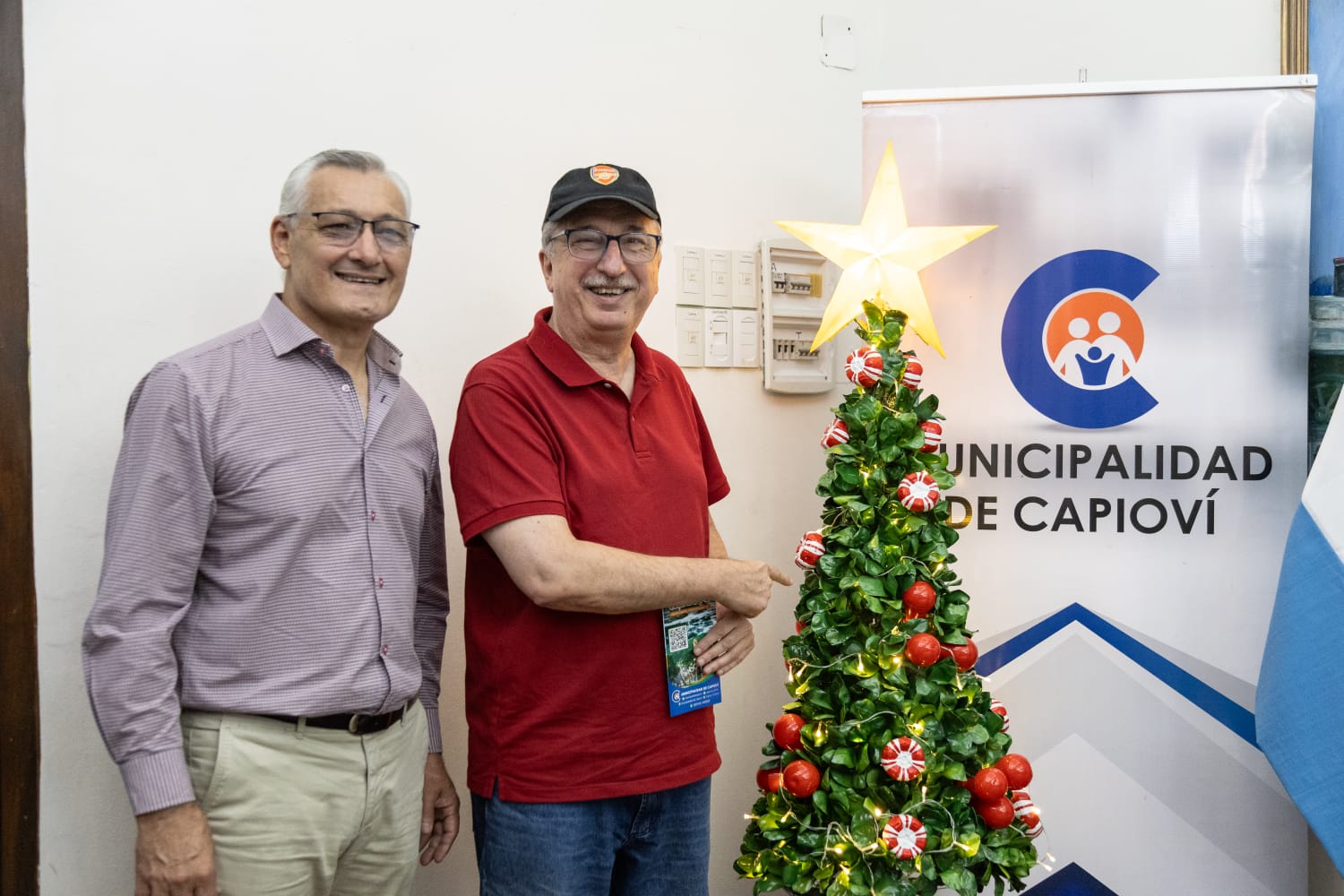 Passalacqua presentó la 17ª edición de Navidad en Capioví 7 Passalacqua presentó la 17ª edición de Navidad en Capioví imagen-6