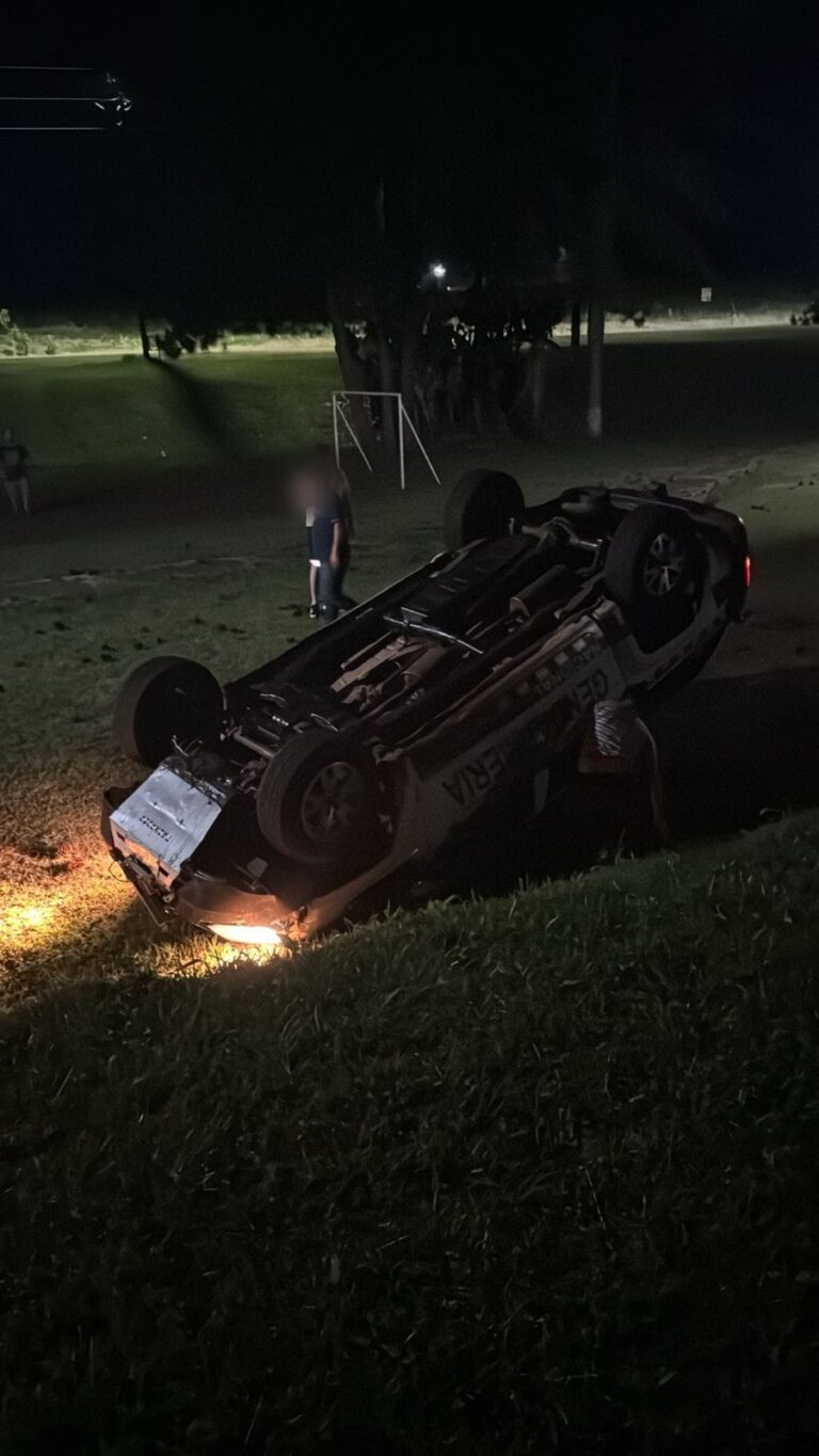 Volcó una camioneta de Gendarmería en San Pedro: dos efectivos resultaron lesionados imagen-32