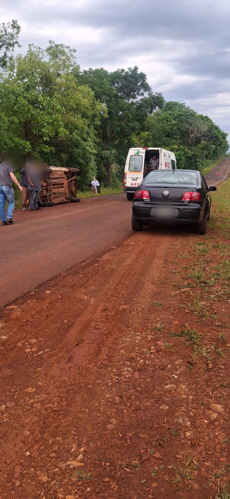 Colisión entre dos vehículos dejó varios lesionados en la ruta 5 3 Colisión entre dos vehículos dejó varios lesionados en la ruta 5 imagen-2