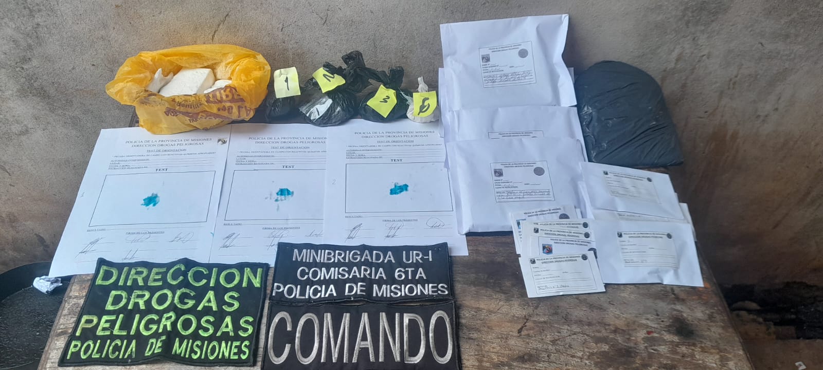 Operación policial en Posadas: desarticularon un narco-búnker, puntos de desguace y detuvieron a seis integrantes de dos bandas delictivas 3 Operación policial en Posadas: desarticularon un narco-búnker, puntos de desguace y detuvieron a seis integrantes de dos bandas delictivas imagen-2