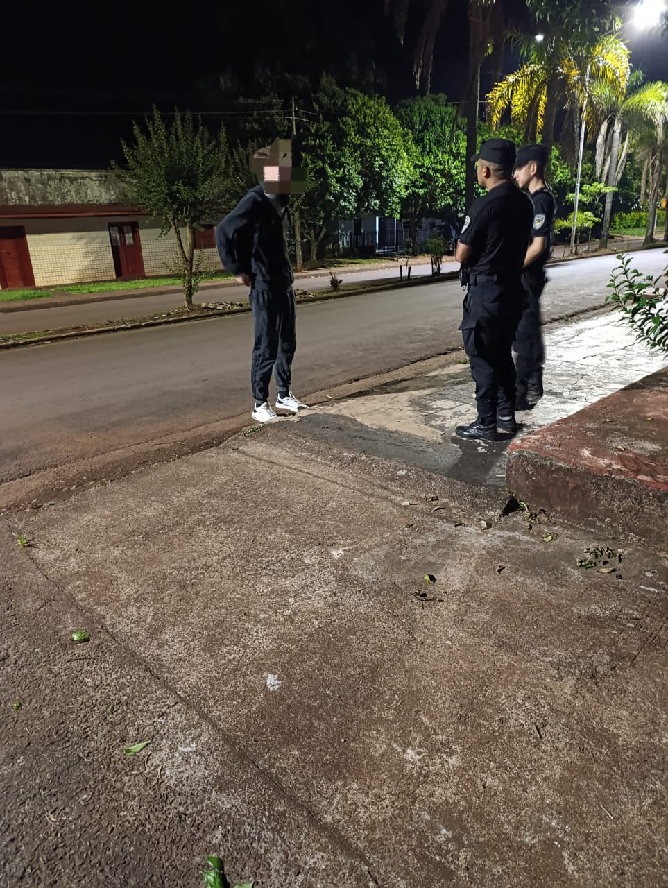 Más de dos mil identificados y 21 detenidos en un megaoperativo policial que se desplegó en toda Misiones 7 Más de dos mil identificados y 21 detenidos en un megaoperativo policial que se desplegó en toda Misiones imagen-6