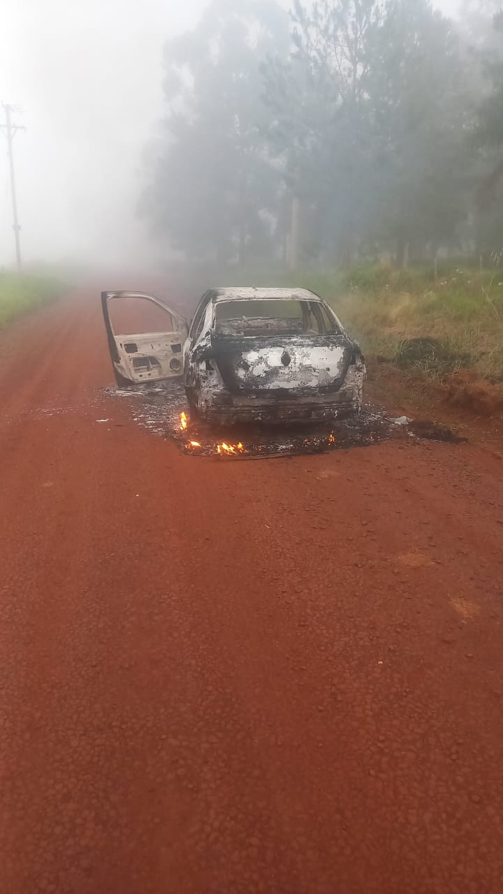 Investigan el incendio total de un automóvil ocurrido en Santa Inés 3 Investigan el incendio total de un automóvil ocurrido en Santa Inés imagen-2