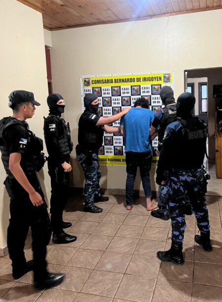Detienen en Bernardo de Irigoyen a un peligroso delincuente con más de 10 causas activas en Misiones y Brasil imagen-7