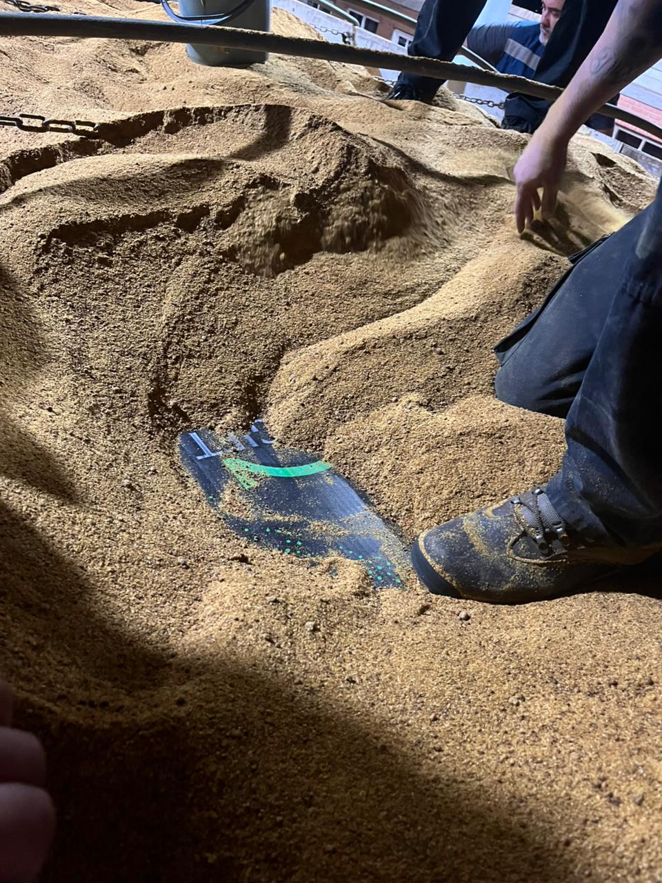 La Policía de Misiones secuestró uno de los mayores cargamentos de contrabando de cigarrillos registrados en el país 9 La Policía de Misiones secuestró uno de los mayores cargamentos de contrabando de cigarrillos registrados en el país imagen-8