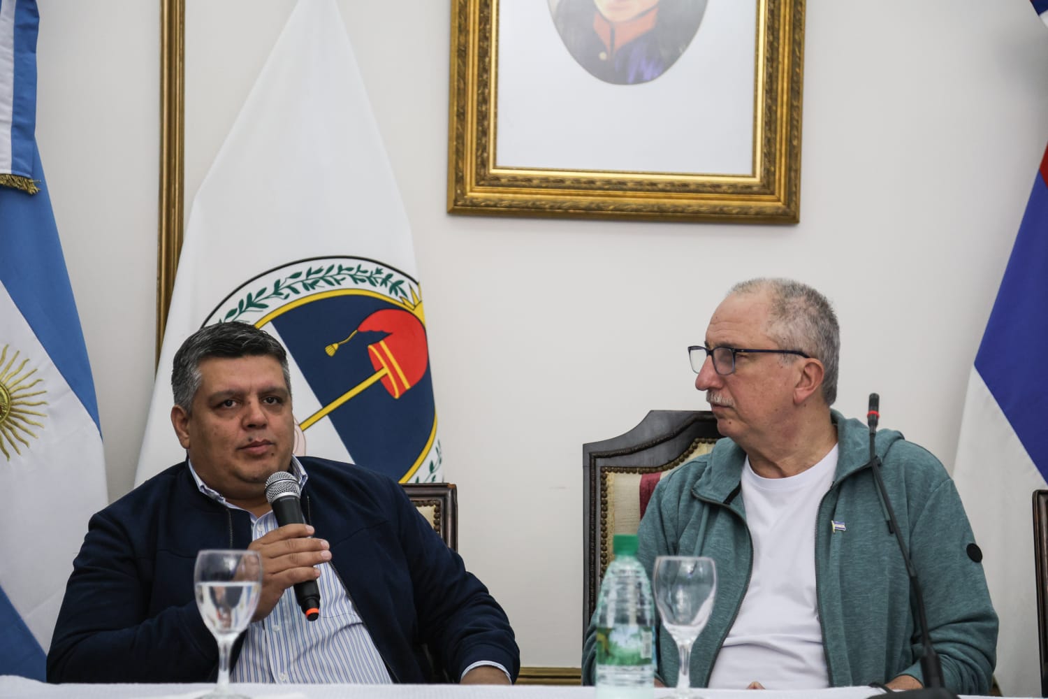 "Hay que cuidar a nuestros comerciantes", dijo Passalacqua al presentar la segunda edición del Black Friday Aristóbulo del Valle 7 "Hay que cuidar a nuestros comerciantes", dijo Passalacqua al presentar la segunda edición del Black Friday Aristóbulo del Valle imagen-6