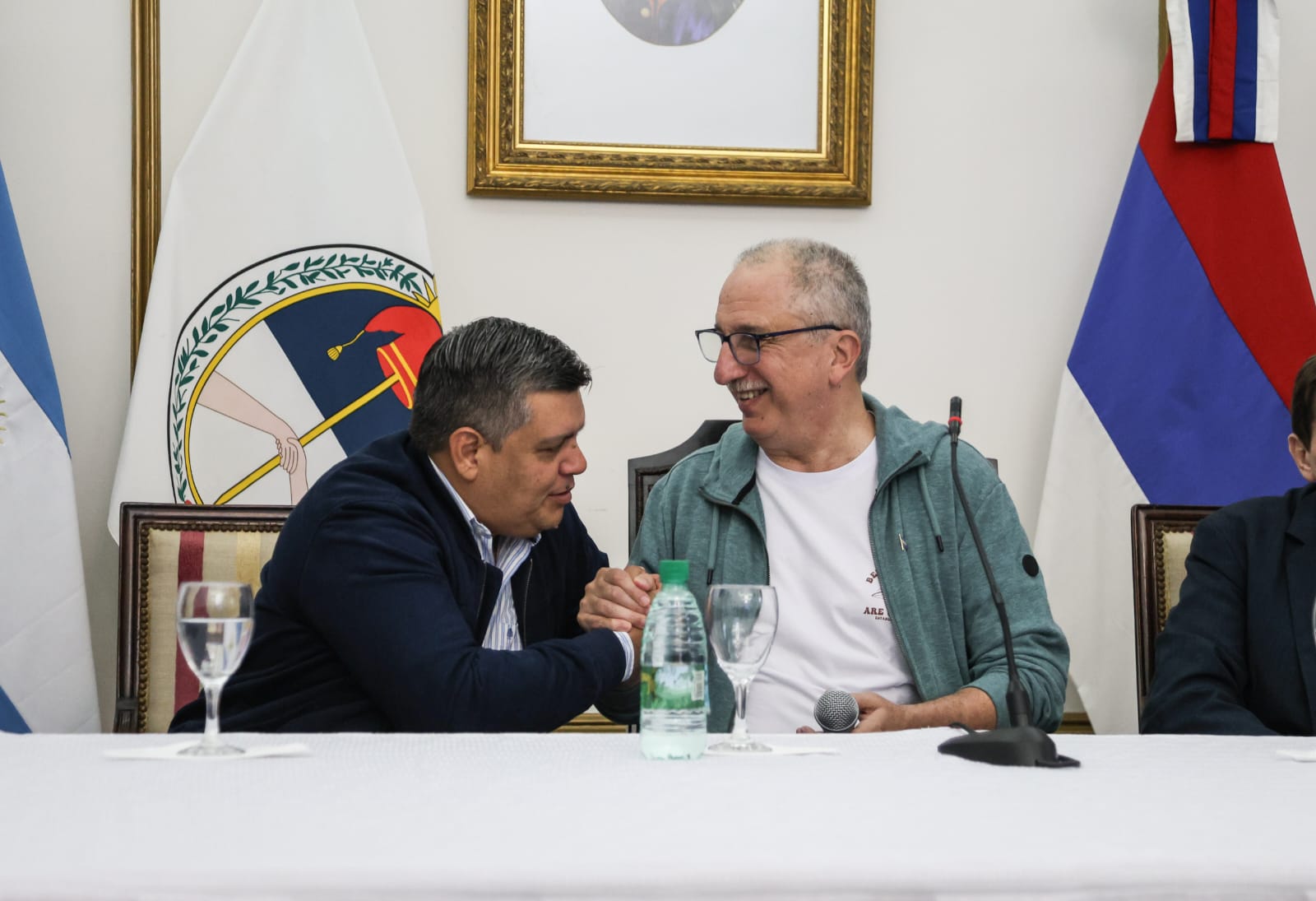 "Hay que cuidar a nuestros comerciantes", dijo Passalacqua al presentar la segunda edición del Black Friday Aristóbulo del Valle 5 "Hay que cuidar a nuestros comerciantes", dijo Passalacqua al presentar la segunda edición del Black Friday Aristóbulo del Valle imagen-4