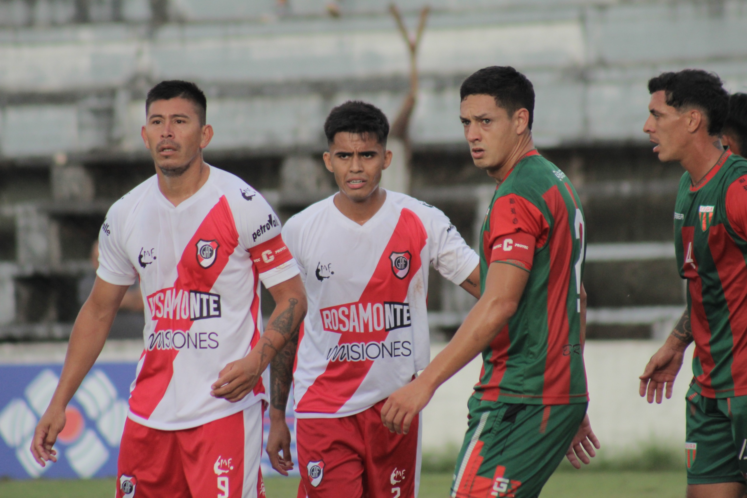 Fútbol: Guaraní goleó a Brown imagen-18