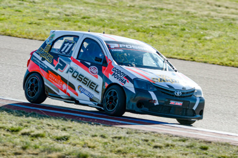 Automovilismo: Possiel va por el sueño del campeonato imagen-20