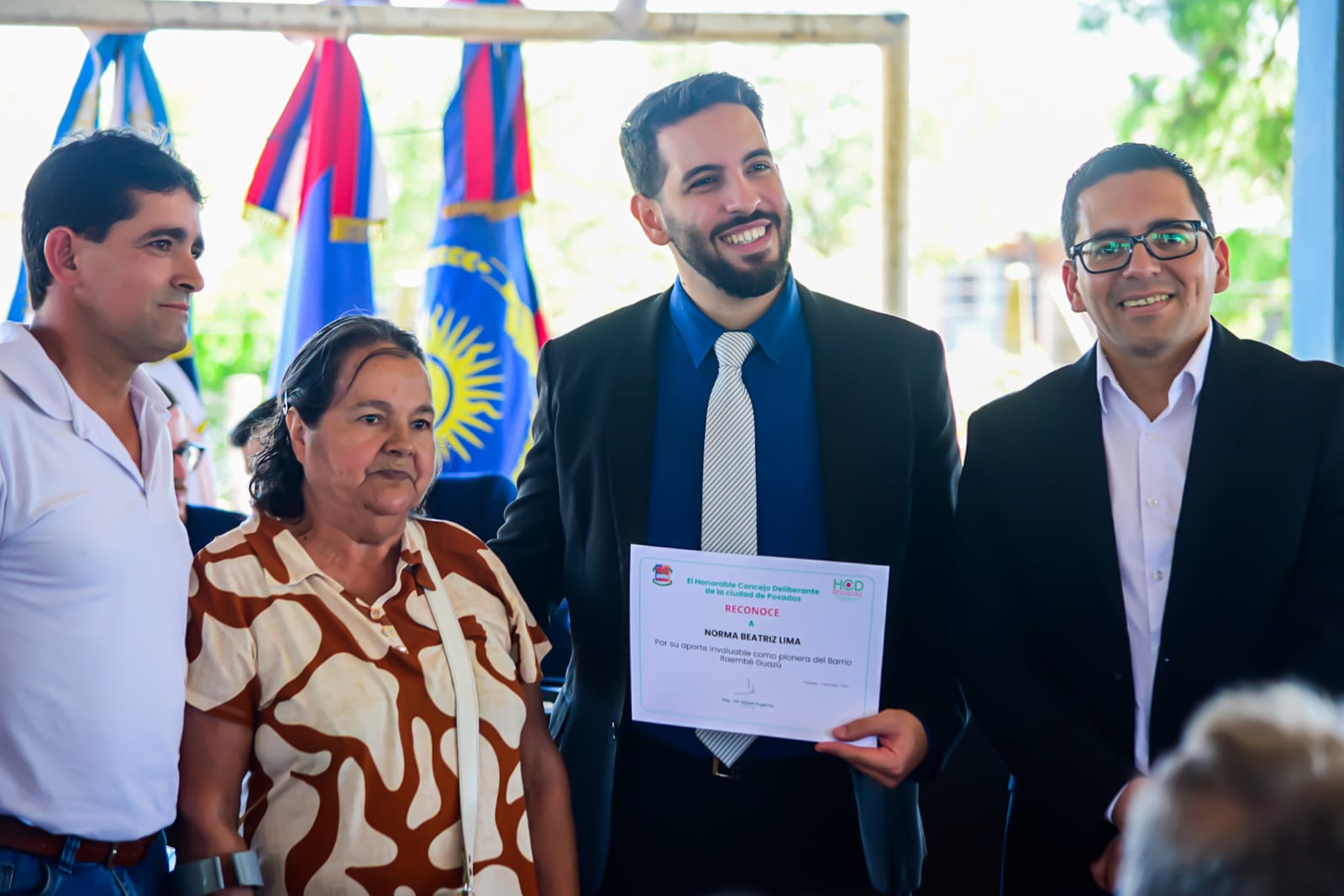 El HCD despide su agenda en los barrios con una sesión histórica en Itaembé Guazú 21 El HCD despide su agenda en los barrios con una sesión histórica en Itaembé Guazú imagen-20