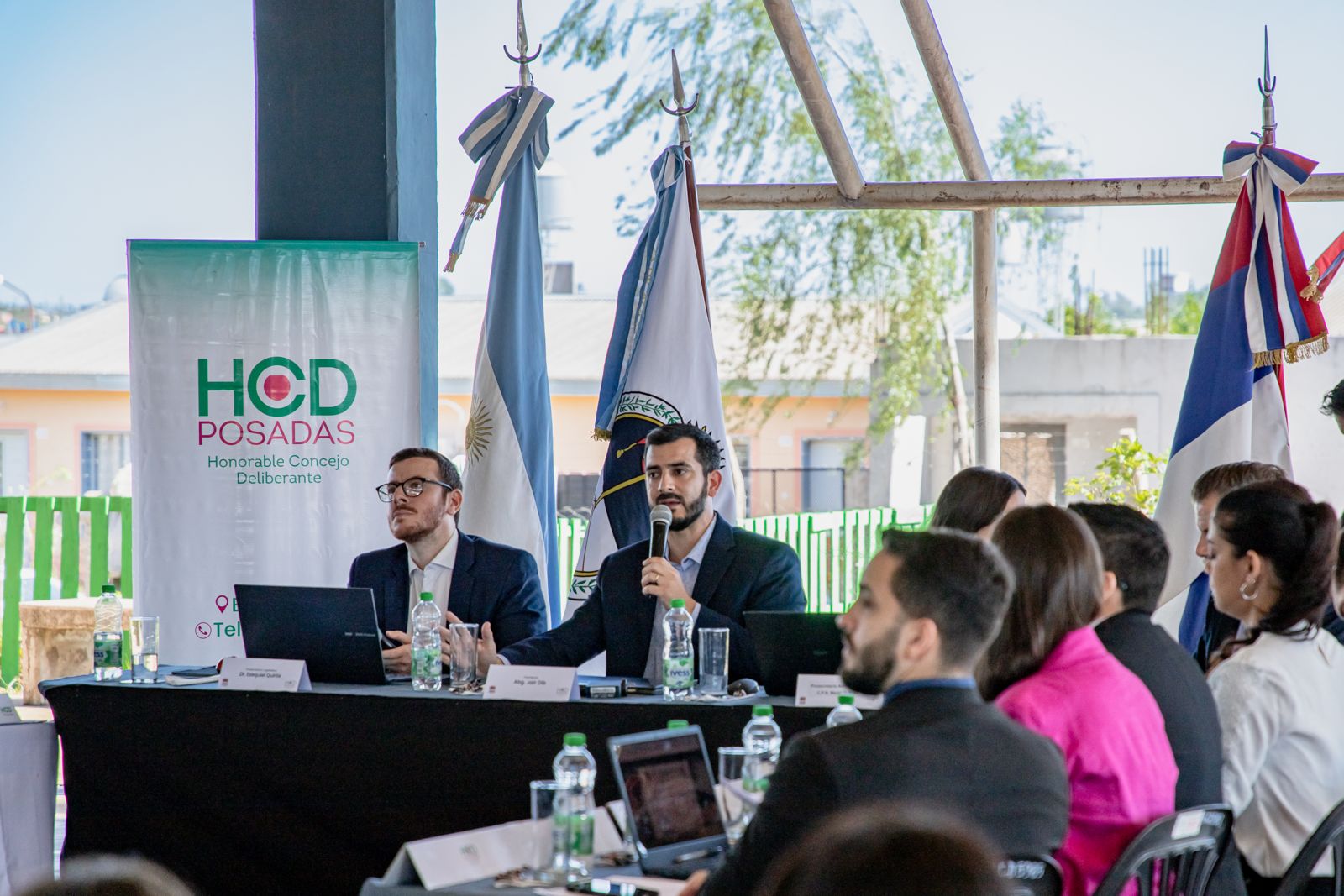 El HCD despide su agenda en los barrios con una sesión histórica en Itaembé Guazú 5 El HCD despide su agenda en los barrios con una sesión histórica en Itaembé Guazú imagen-4