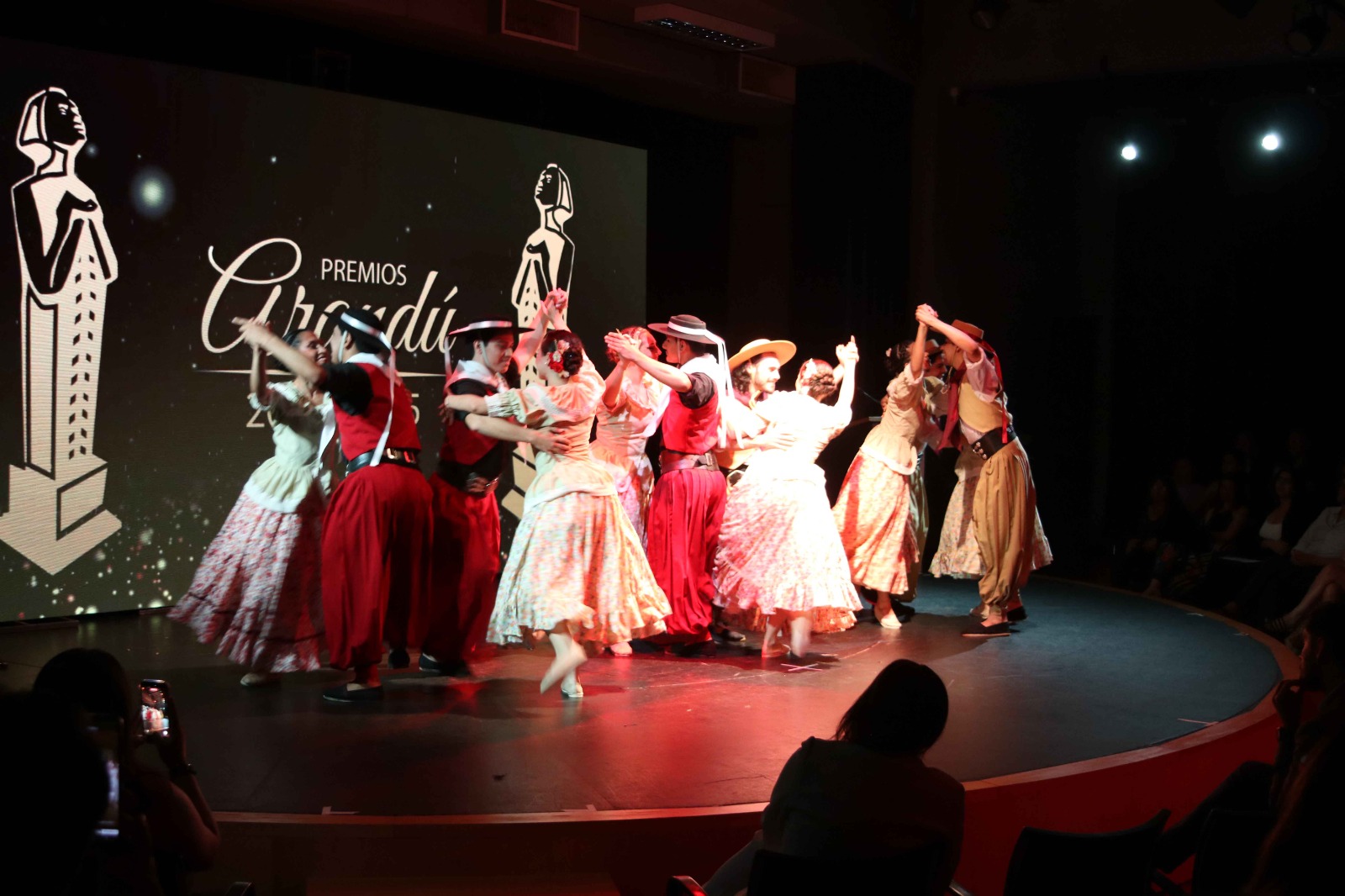 Se entregaron los Premios Arandú, con un sentido homenaje a Ramón Ayala 25 Se entregaron los Premios Arandú, con un sentido homenaje a Ramón Ayala imagen-24