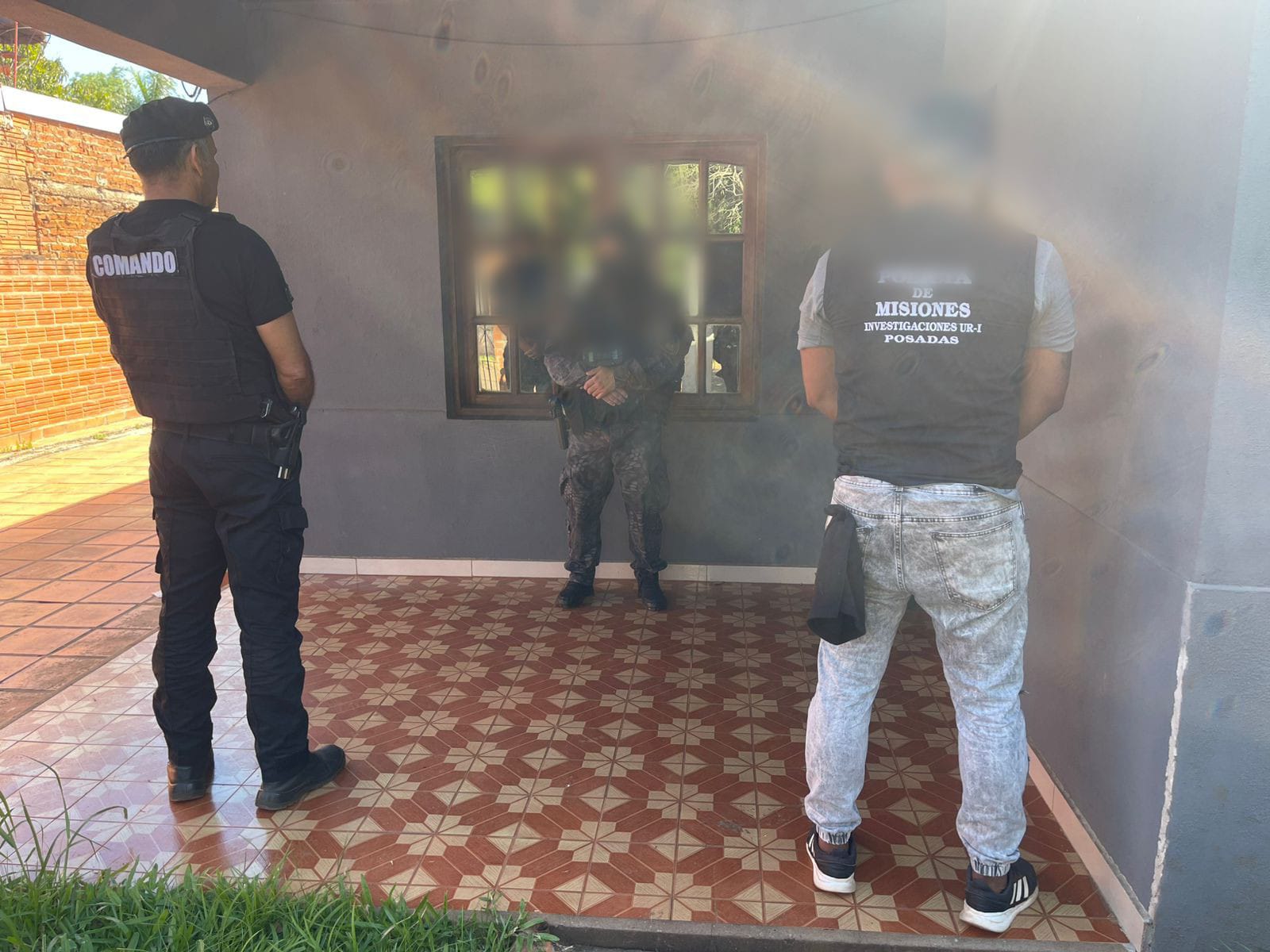 Detuvieron a presuntos “arbolitos” tras un operativo por el robo de más de $21 millones 7 Detuvieron a presuntos “arbolitos” tras un operativo por el robo de más de $21 millones imagen-6