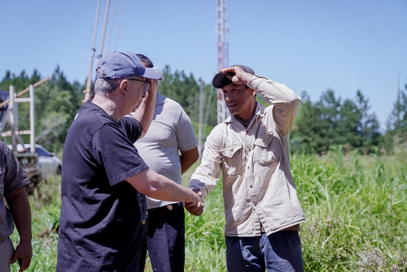 Passalacqua supervisó en Mártires las obras que garantizan el acceso al agua potable a miles de vecinos 3 Passalacqua supervisó en Mártires las obras que garantizan el acceso al agua potable a miles de vecinos imagen-2