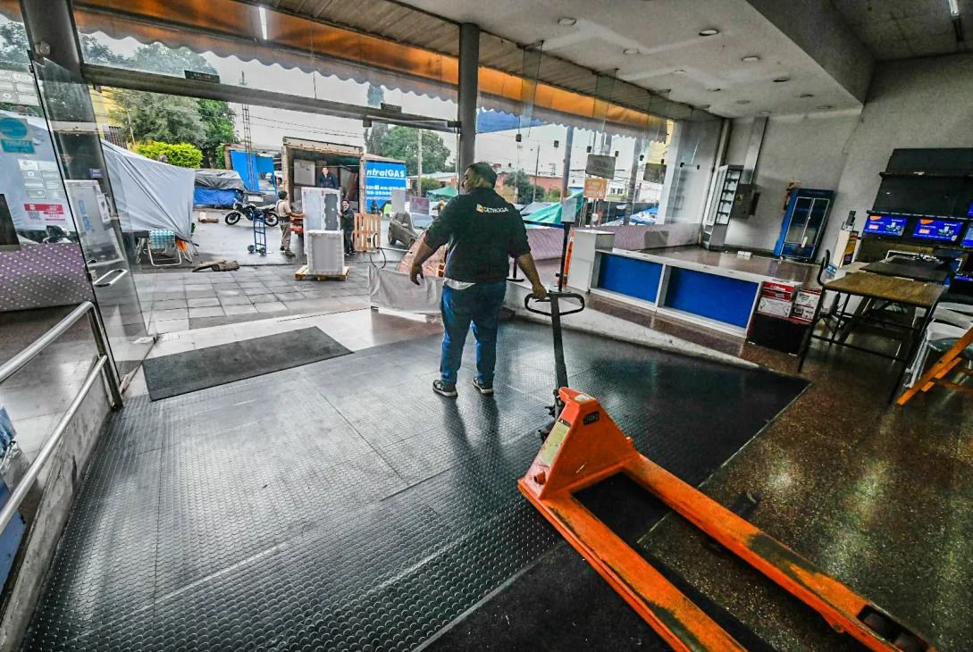 Acampe y protesta: comenzó el juicio a los manifestantes denunciados por comerciantes de la avenida Uruguay imagen-5