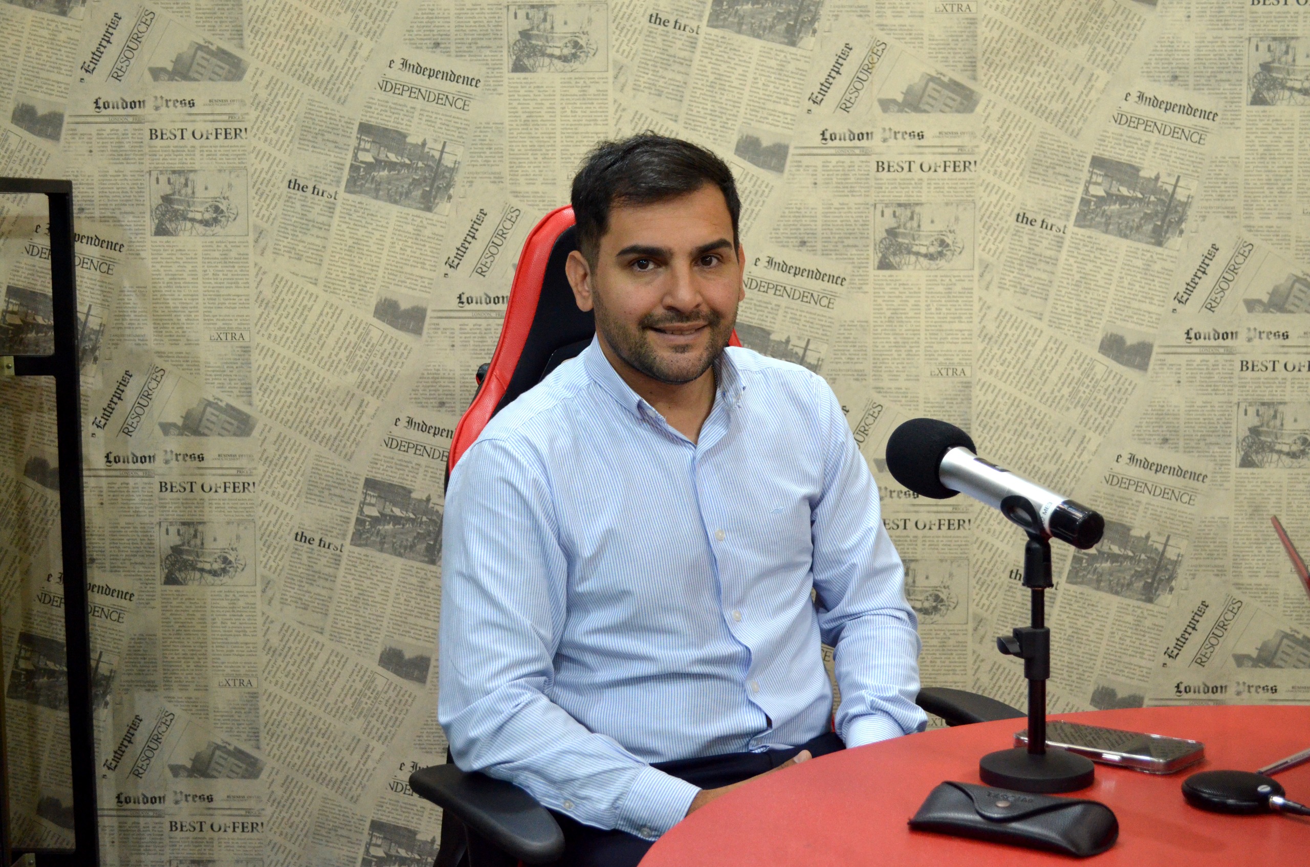 El periodista Luis Otero llegará a Garupá para encabezar el quinto conversatorio del Instituto Superior Yabotí y acompañar la firma de convenio con el ISER 3 El periodista Luis Otero llegará a Garupá para encabezar el quinto conversatorio del Instituto Superior Yabotí y acompañar la firma de convenio con el ISER imagen-2