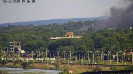 Desde el CIO 911 detectaron un incendio en un aserradero de Garupá y activaron un operativo de emergencia imagen-5