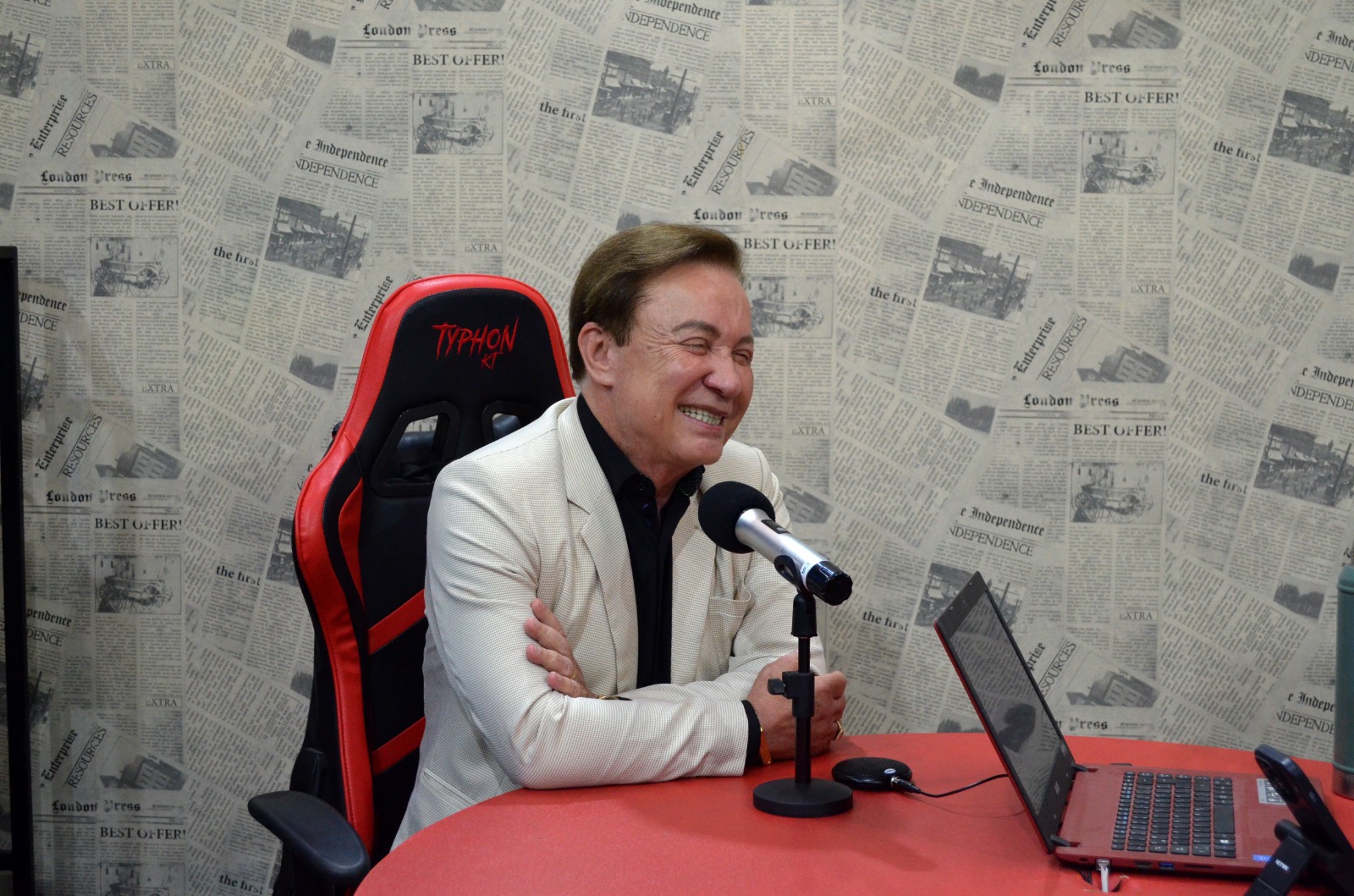 La distinción de Ciudadano Ilustre, su misión apostólica y la lectura de textos proféticos: el apóstol Héctor Gross repasó su recorrido y las experiencias que marcaron su trayectoria imagen-33