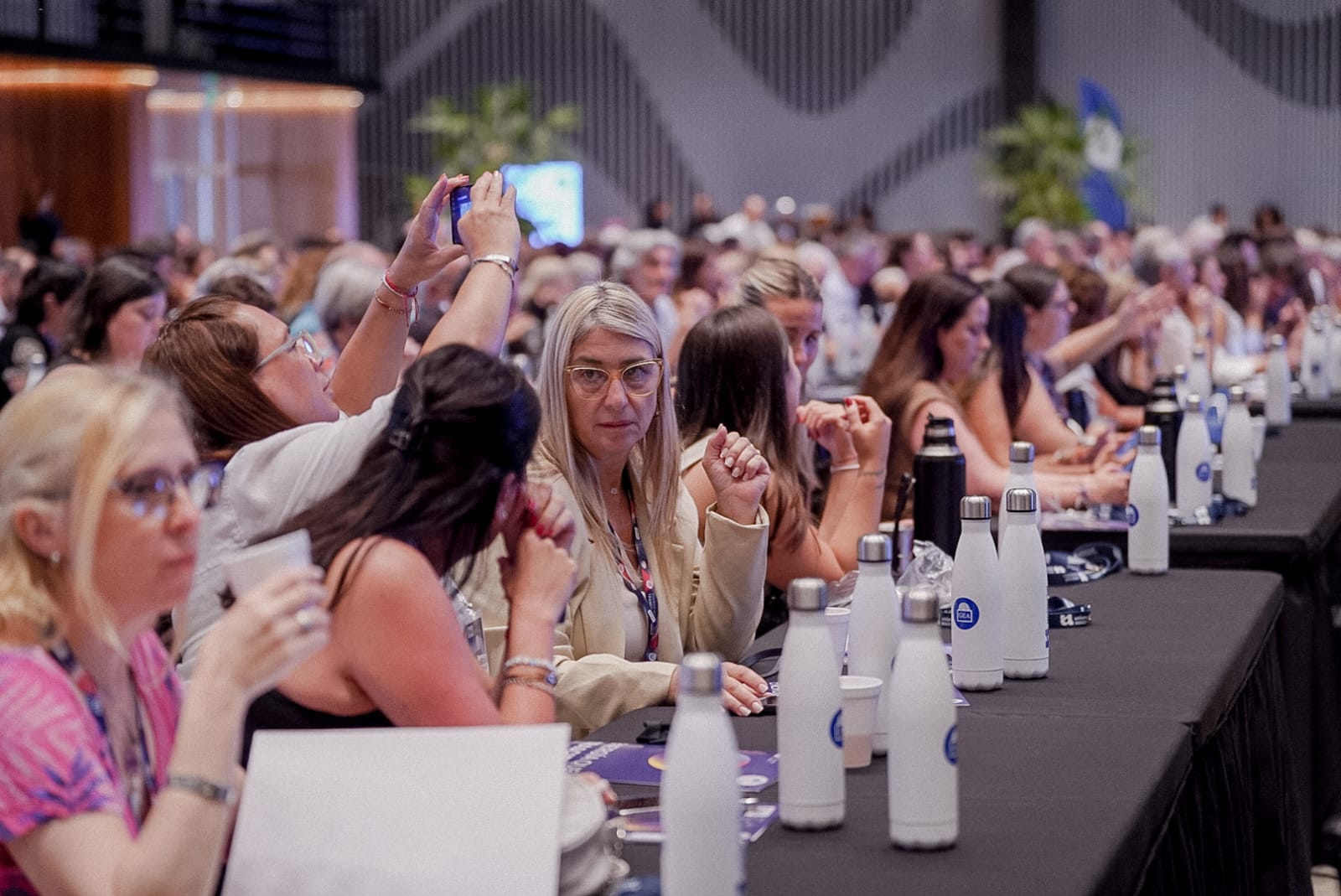 Passalacqua acompañó la apertura del mayor encuentro turístico del país en el Centro de Convenciones Iryapú que se realiza por primera vez fuera de Buenos Aires imagen-6