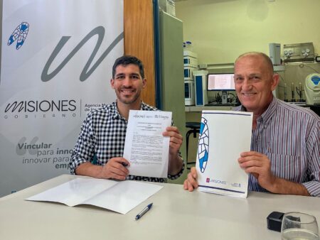 La Agencia de Innovación y la Municipalidad de El Soberbio firmaron un convenio para fortalecer la producción local de aceites esenciales La Agencia de Innovación y la Municipalidad de El Soberbio firmaron un convenio para fortalecer la producción local de aceites esenciales imagen-4