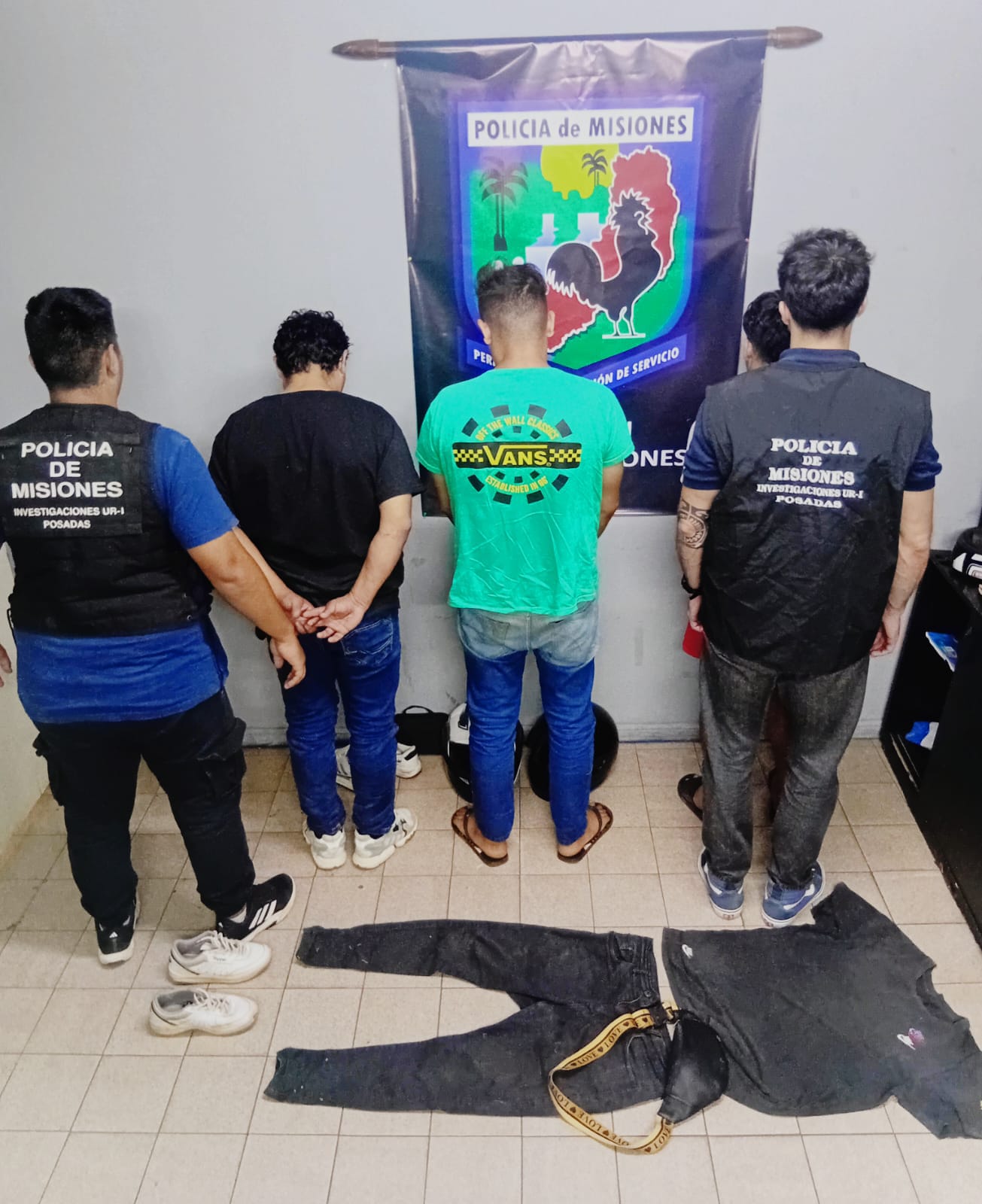 Rápido accionar del juzgado de Monte para apresar al temible prófugo "Negrito" Muñoz 3 Rápido accionar del juzgado de Monte para apresar al temible prófugo "Negrito" Muñoz imagen-2