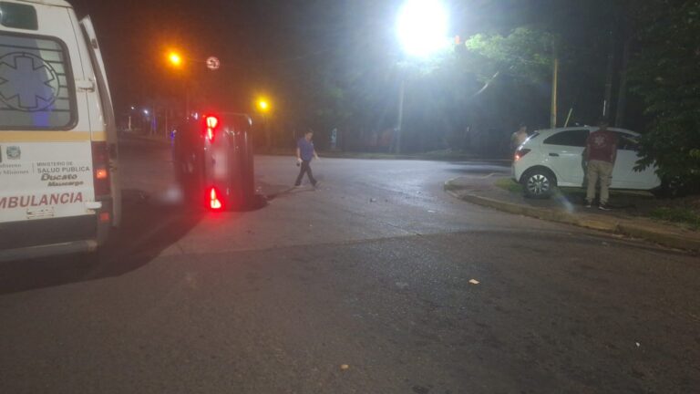 Posadas: un hombre murió tras colisión entre dos vehículos en avenida Santa Catalina y Chacabuco imagen-8