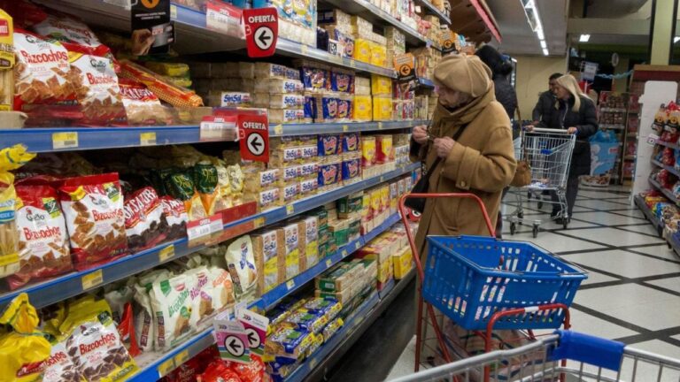 Argentina mejora en números, pero empeora en la mesa Argentina mejora en números, pero empeora en la mesa imagen-37